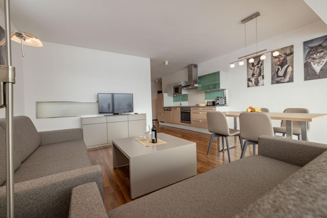 Apartments Schluga แฮร์มากอร์ ภายนอก รูปภาพ