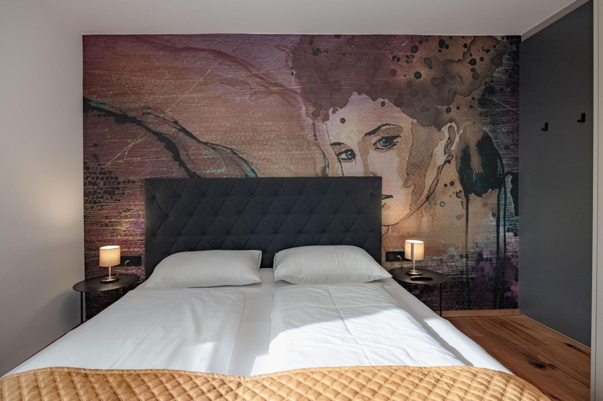 Apartments Schluga แฮร์มากอร์ ภายนอก รูปภาพ