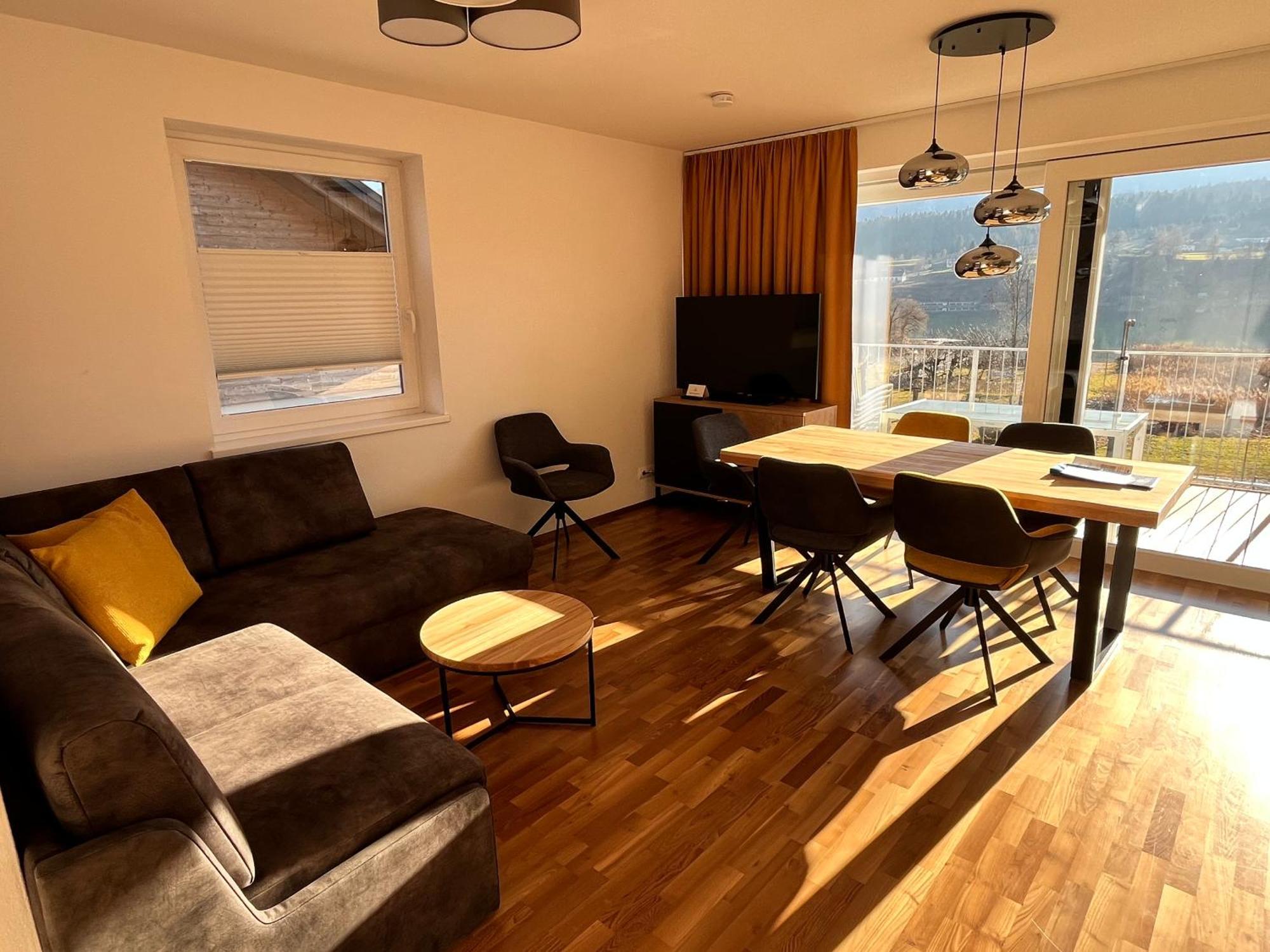 Apartments Schluga แฮร์มากอร์ ภายนอก รูปภาพ